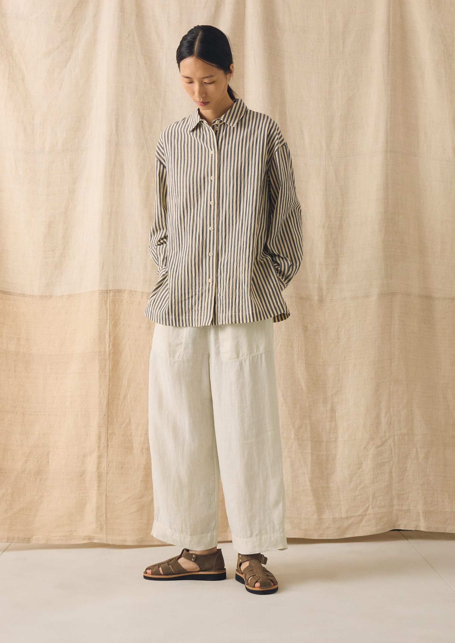 Garment Dyed Linen Barrel Leg Trousers | Oat - Image 4