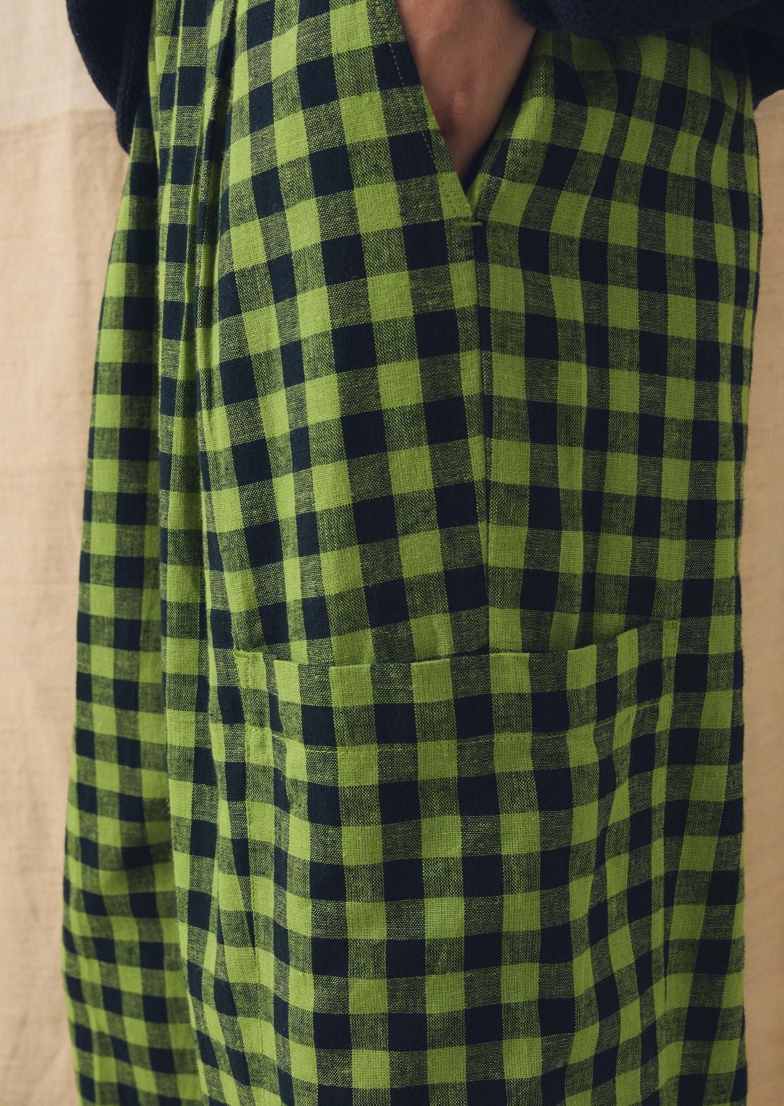 Gingham Linen Cotton Patch Pocket Trousers | Beetle Green - Image 4